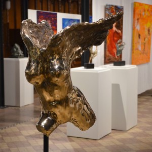Liberté, bronze poli, 59 cm x 23 cm