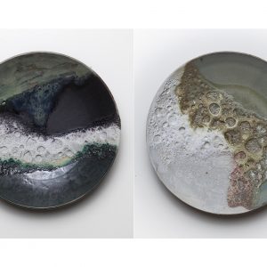 Sans titre, grès et glaçures, 6,5 cm de hauteur x 33 cm de diamètre, 2019